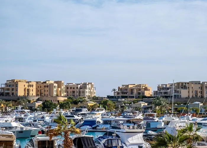 Daire 2br New Marina Bliss • Cozy Centered Hurgada