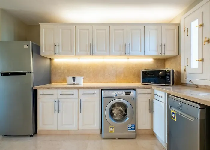 2br New Marina Bliss • Cozy Centered * Hurgada