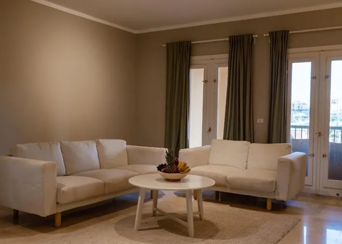 Daire 2br New Marina Bliss • Cozy Centered *