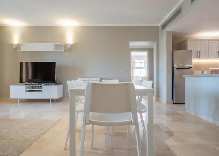 2br New Marina Bliss • Cozy Centered