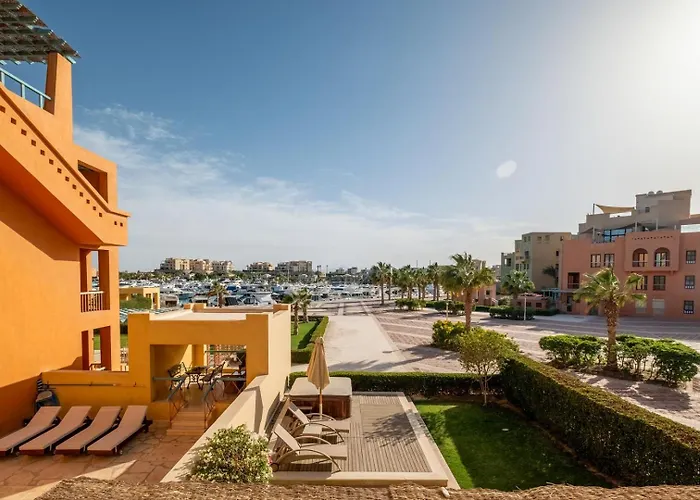 Daire 2br New Marina Bliss • Cozy Centered *